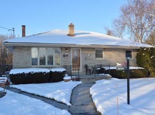 3485 S Wehr Rd, New Berlin, WI 53146