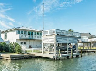 3230 Carthegena Way, Galveston, TX 77554