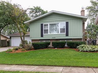 15435 Alameda Ave, Oak Forest, IL