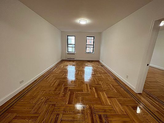 3rd image of 1200 College Ave #5D