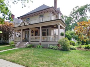 64 Washington Rd, Springfield, MA 01108