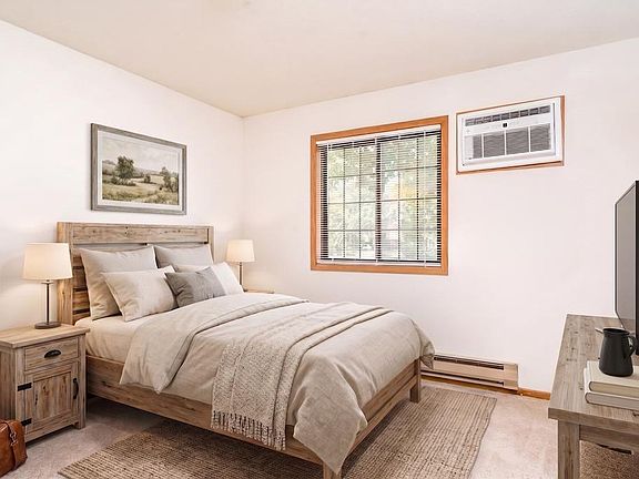 3rd image of 2479 Woodcrest Dr #2491