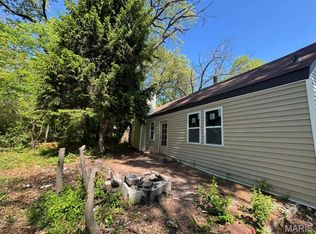 357 Adrian Dr, Saint Louis, MO 63137