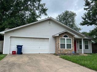 1000 Arrowwood Ln, Siloam Springs, AR 72761