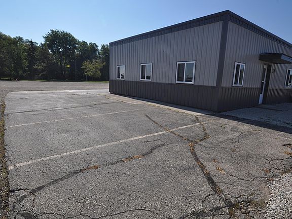 2nd image of 300 N Rolling Meadows Dr