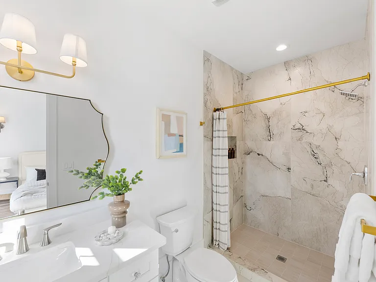 1731 Harrill St — Photo 21