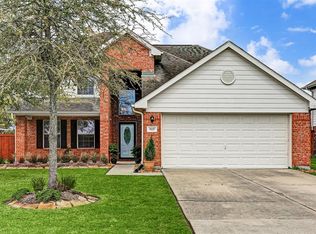 3227 Rippling Falls Ln, Dickinson, TX 77539
