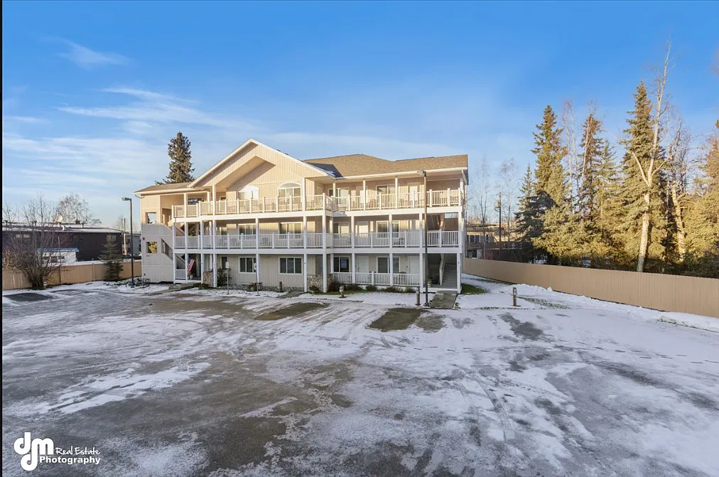 Fully Furnished Units Near UMED District, Anchorage, AK | Athenian Village Apartments — Photo 3