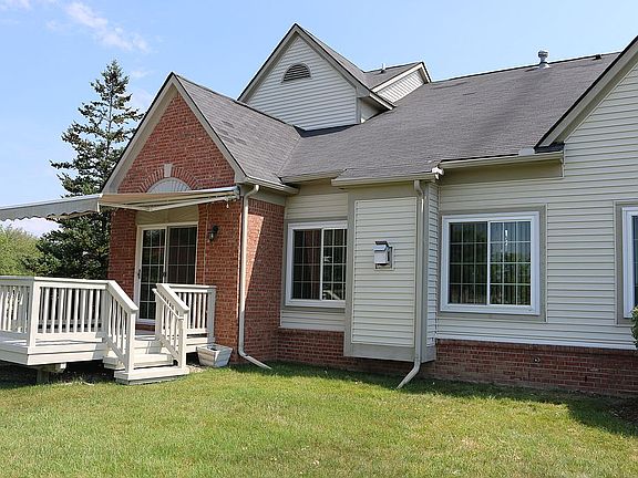 2nd image of 47733 Vistas Circle Dr N #33