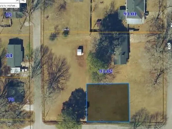 104 Clyde St, Booneville, MS 38829