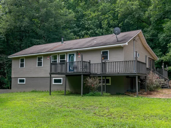 925 County Line Rd, Centerville, TN 37033