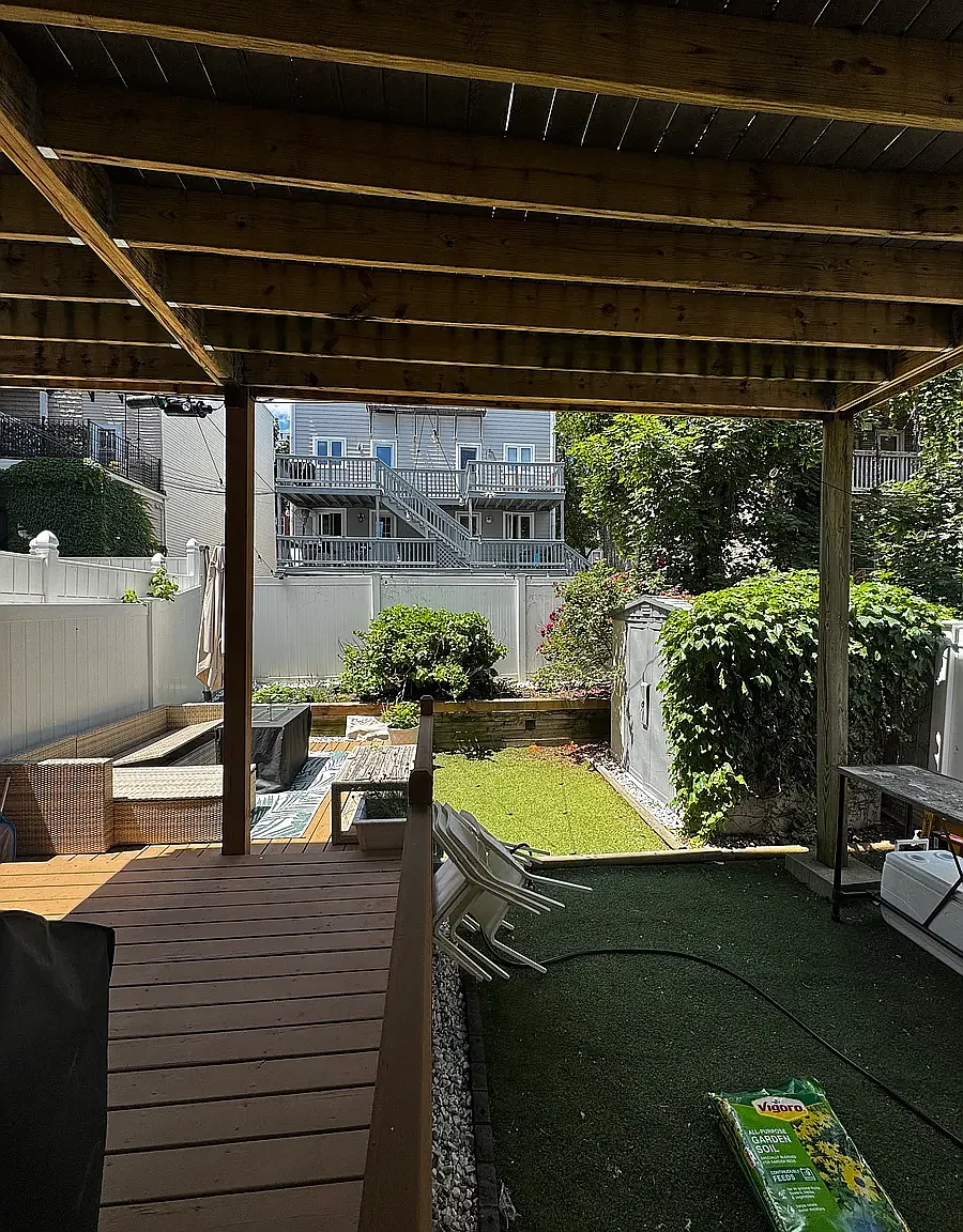 2 bed, 900 sqft, $5,200 — Photo 1