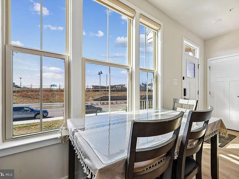 10206 Lake Linganore Blvd — Photo 11