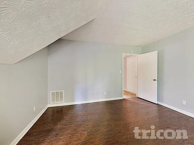3341 Goldenchain Dr — Photo 30