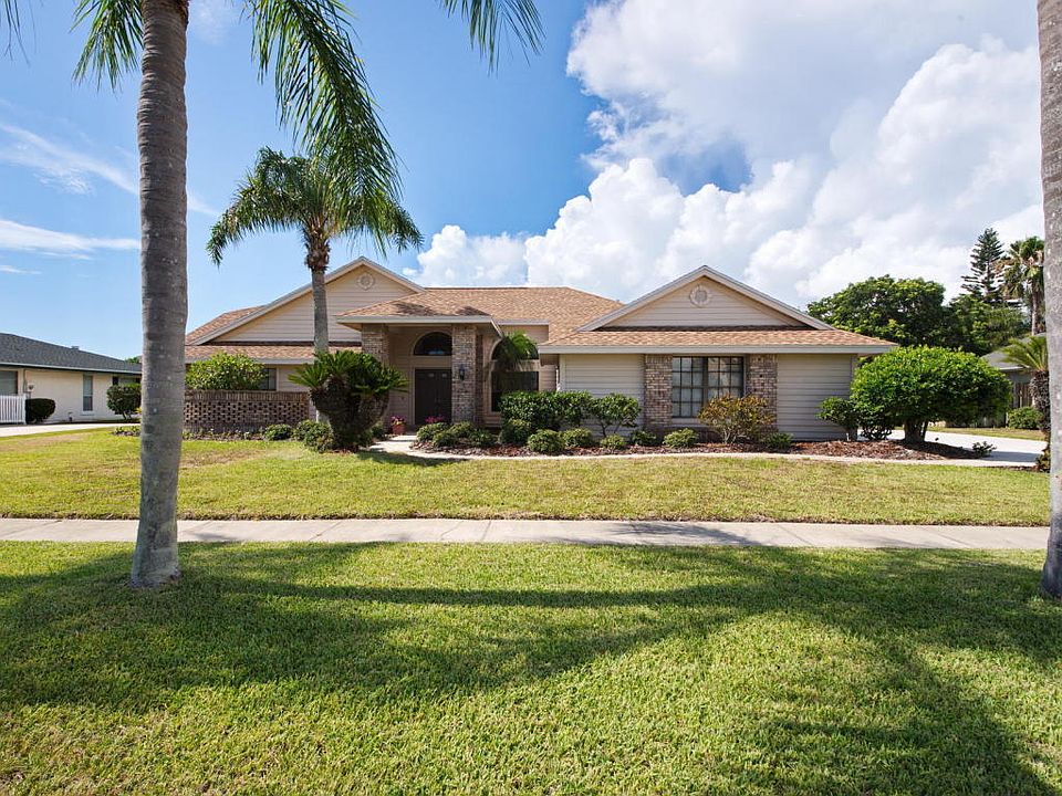 1st image of 337 Pompano Dr