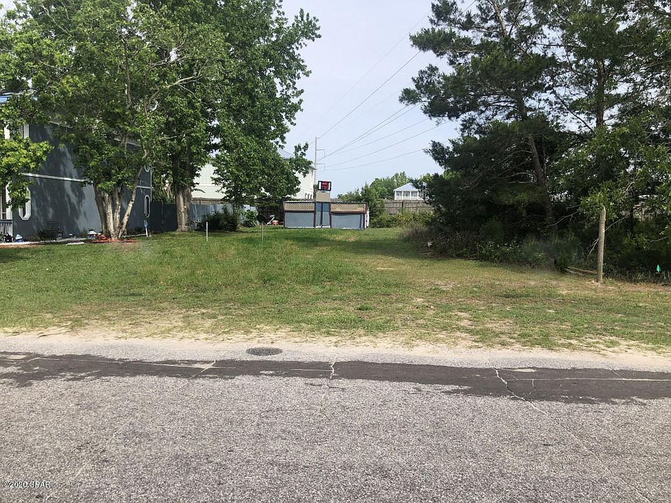 2nd image of 544 N Lakeshore Dr