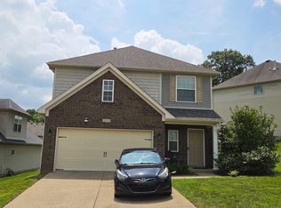 10315 Park Lake Dr, Louisville, KY 40229
