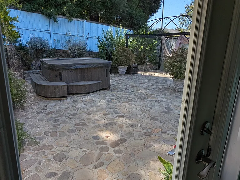 11604 N Ventura Ave — Photo 12