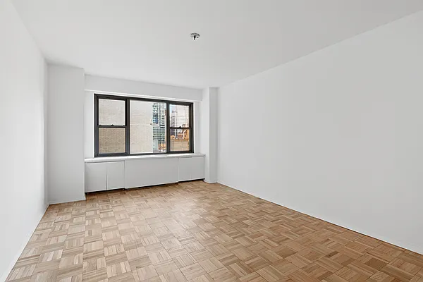 Sold by Compass | media 28