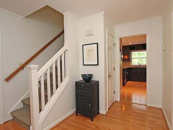 4th image of 3170 Moss Creek Dr