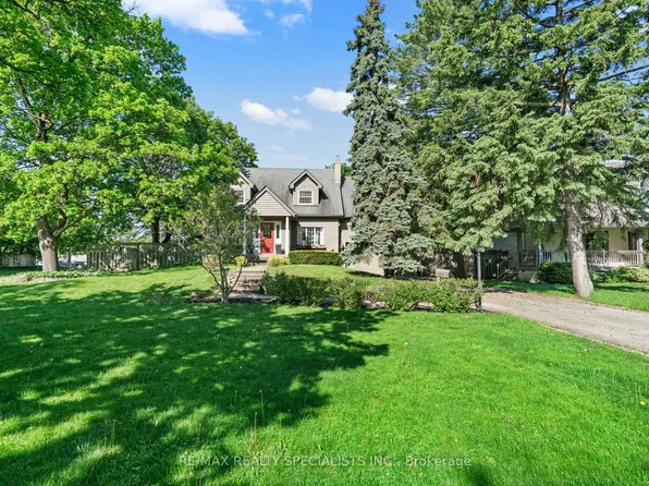 78 Meadowbank Rd, Toronto, ON M9B 5C9