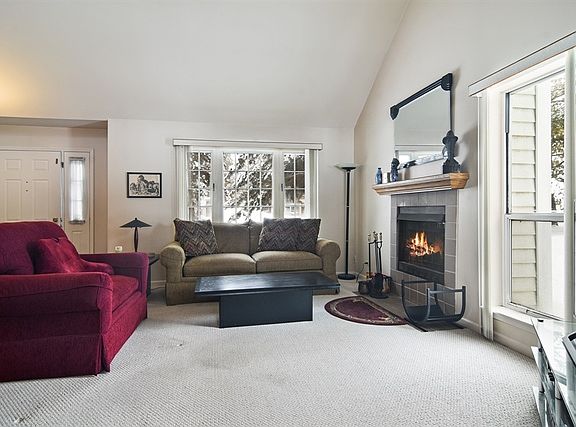 4th image of 4053 Newport Ln #4-1