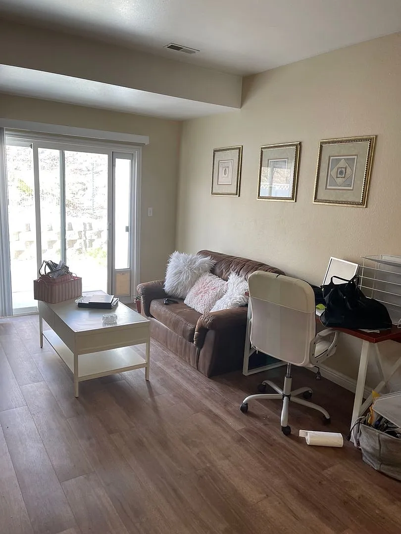 Nice single level home — Photo 4