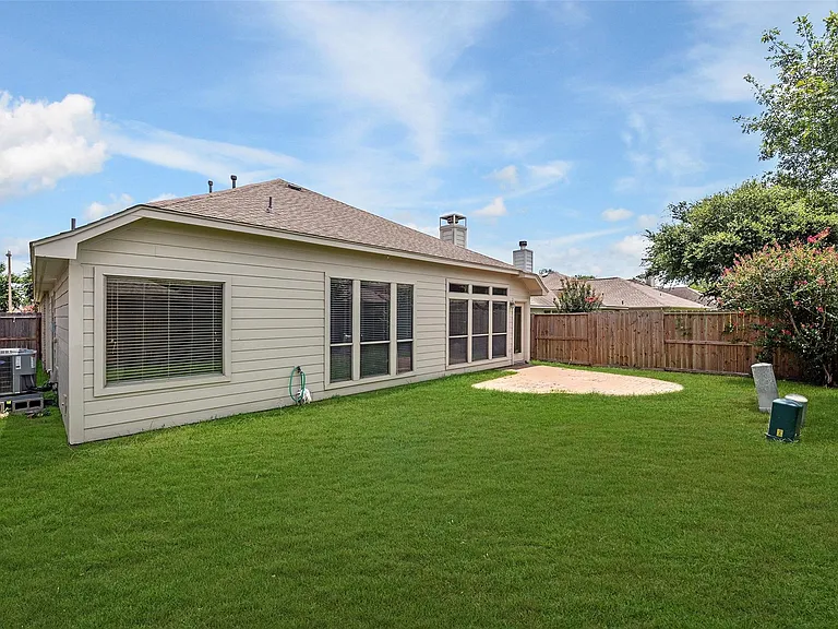 871 Falling Springs Ln — Photo 26