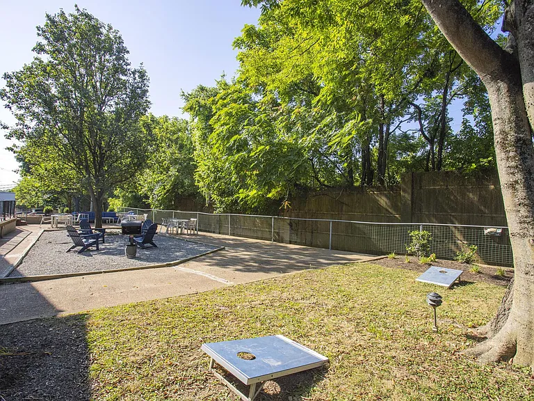 1701 Gale Ln — Photo 17