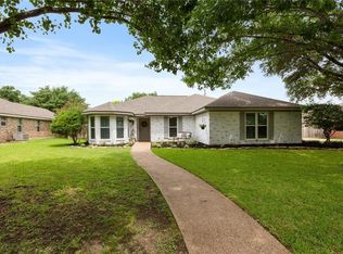 904 Regina Dr, Hewitt, TX 76643