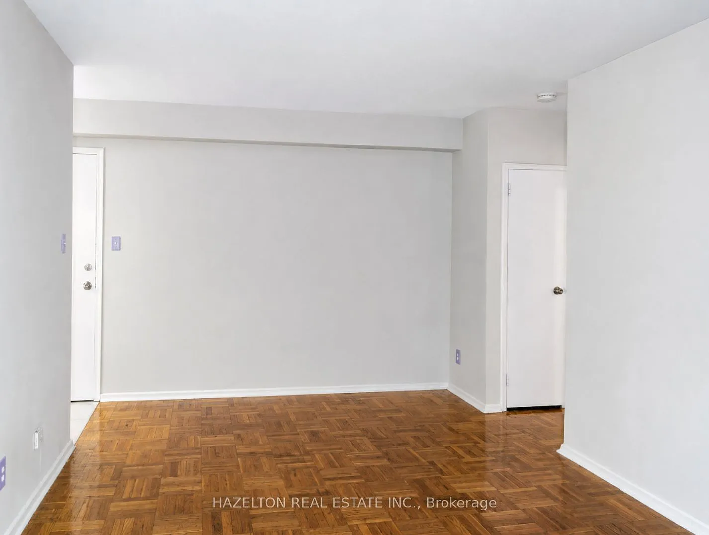 206 Saint George St — Photo 4
