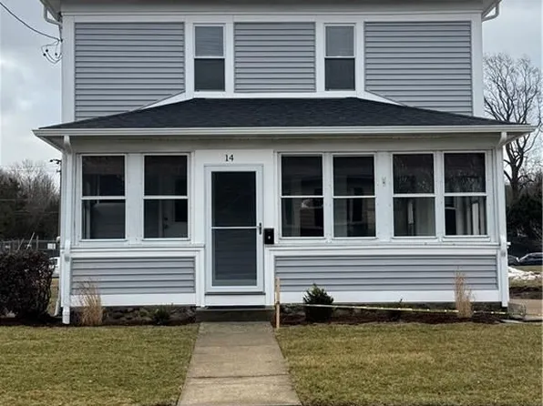 14 Tillinghast Ave, Warwick, RI 02886