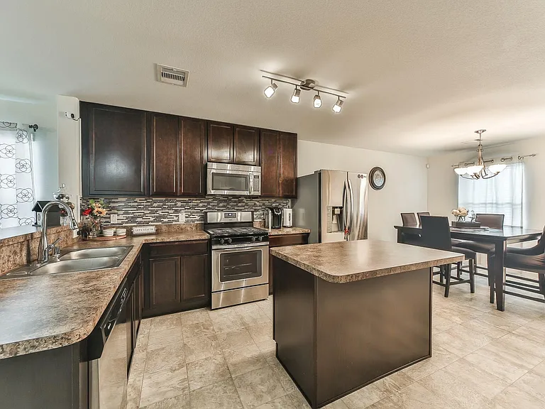 15411 Sienna Peak Ln — Photo 8