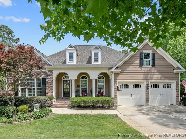 42 Skipping Water Dr, Spring Lake, NC 28390