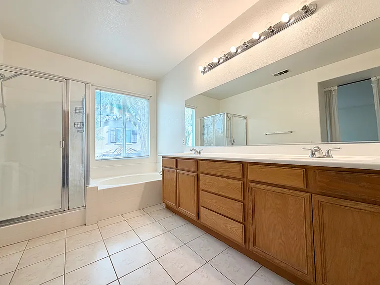 9489 Cedar Glen Ct — Photo 26