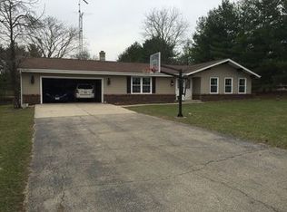 N2612 Homestead Rd, Fort Atkinson, WI 53538