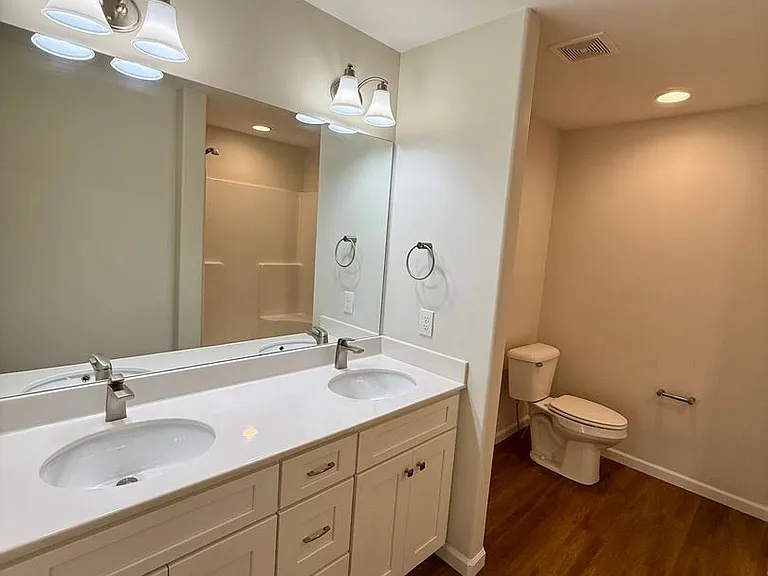 5928 Knox Hill Way — Photo 17