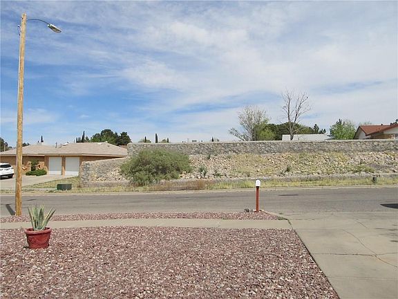 4th image of 1641 Joe Porter Dr