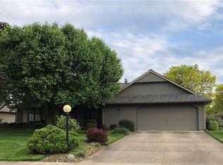 21519 Briar Bush Ln, Strongsville, OH 44149