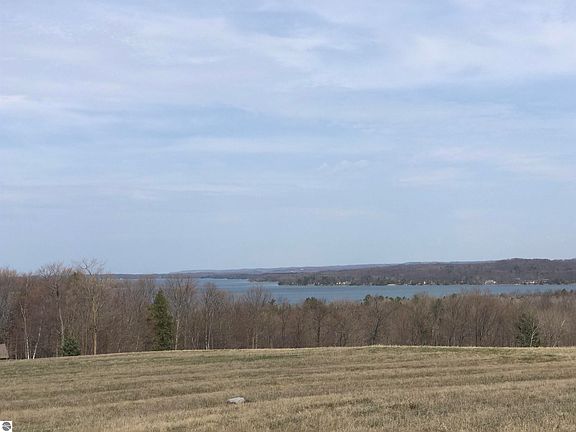 3rd image of E Water View Dr