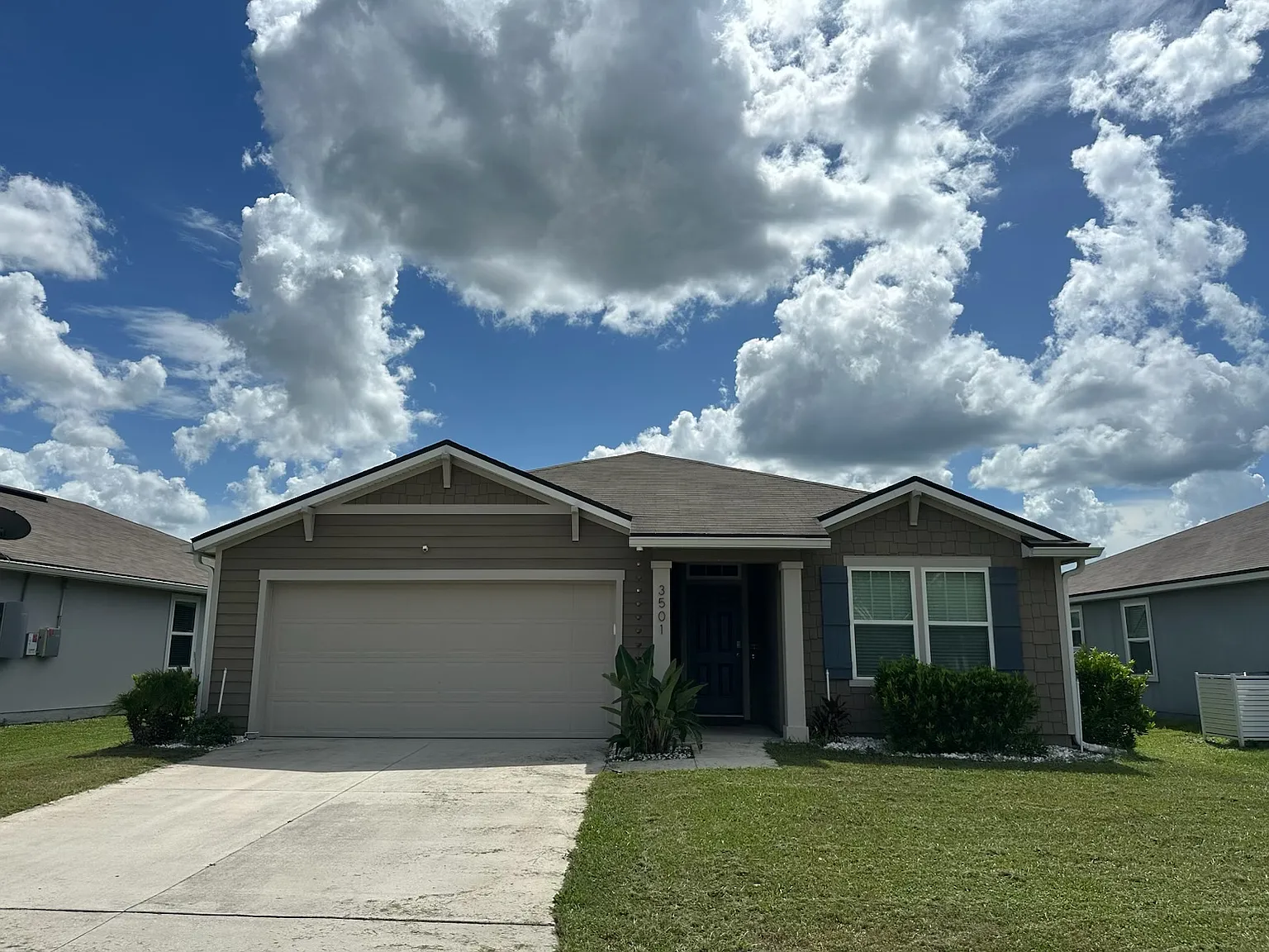 3 bed, 1711 sqft, $2,100 — Photo 1