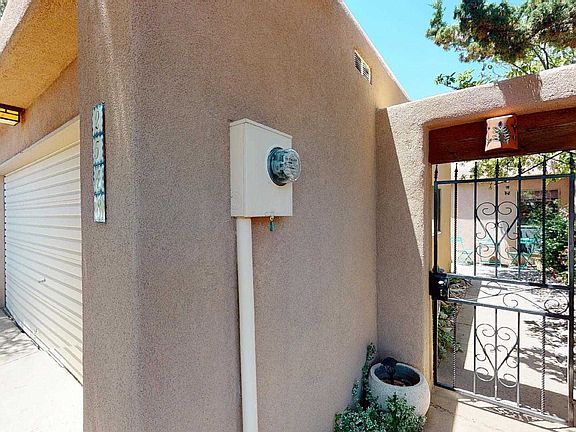 2nd image of 2548 Calle De Rincon Bonito