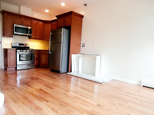 Rented by MNS | media 14