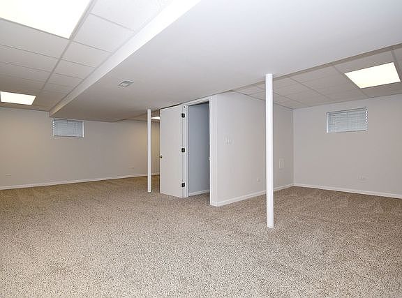 4th image of 48 Stillwater Dr