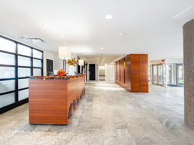 600 E 8th St #4D — Photo 16