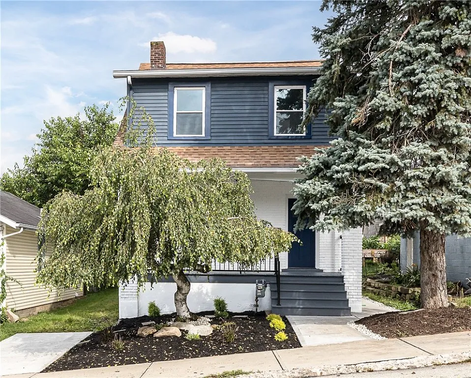 62 Laurel Ave photo 1