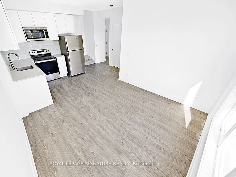 16 Melbourne Ave #308B — Photo 7