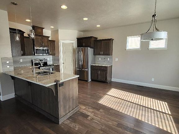 5th image of 9595 W Woodland Dr