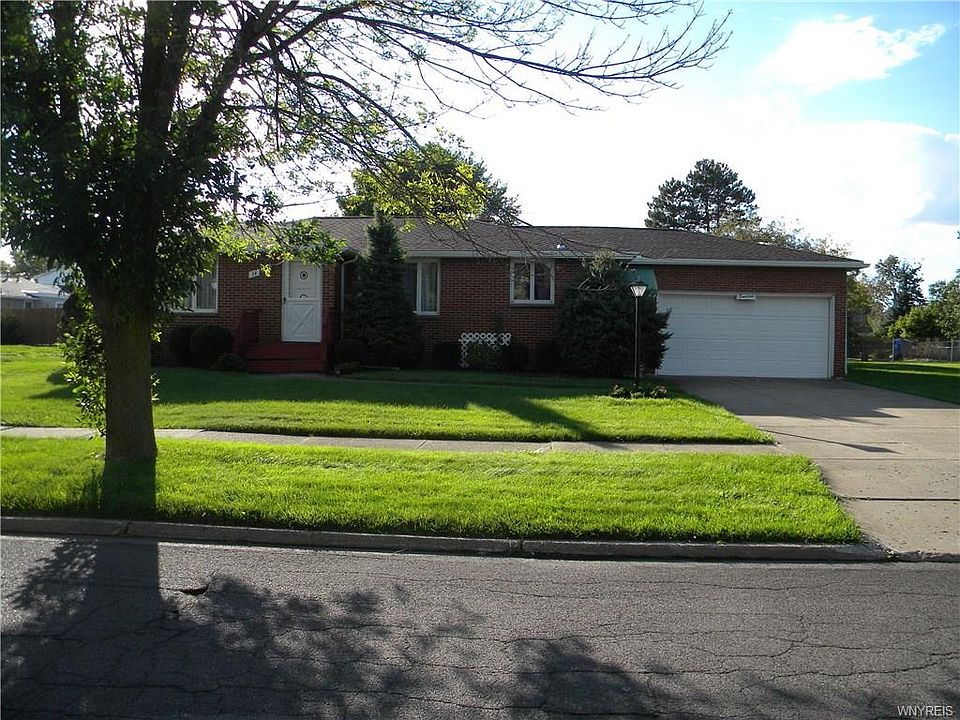 1st image of 14 Maria Ln