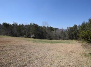 661 Bear Creek Rd, Marshall, NC 28753